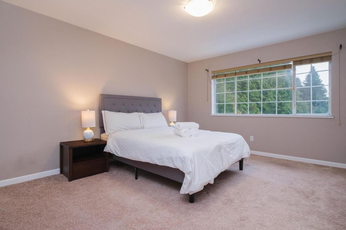 Spacious 4Br W Ensuites Mins To Downtown Yvr Ubc Vancouver Exteriör bild