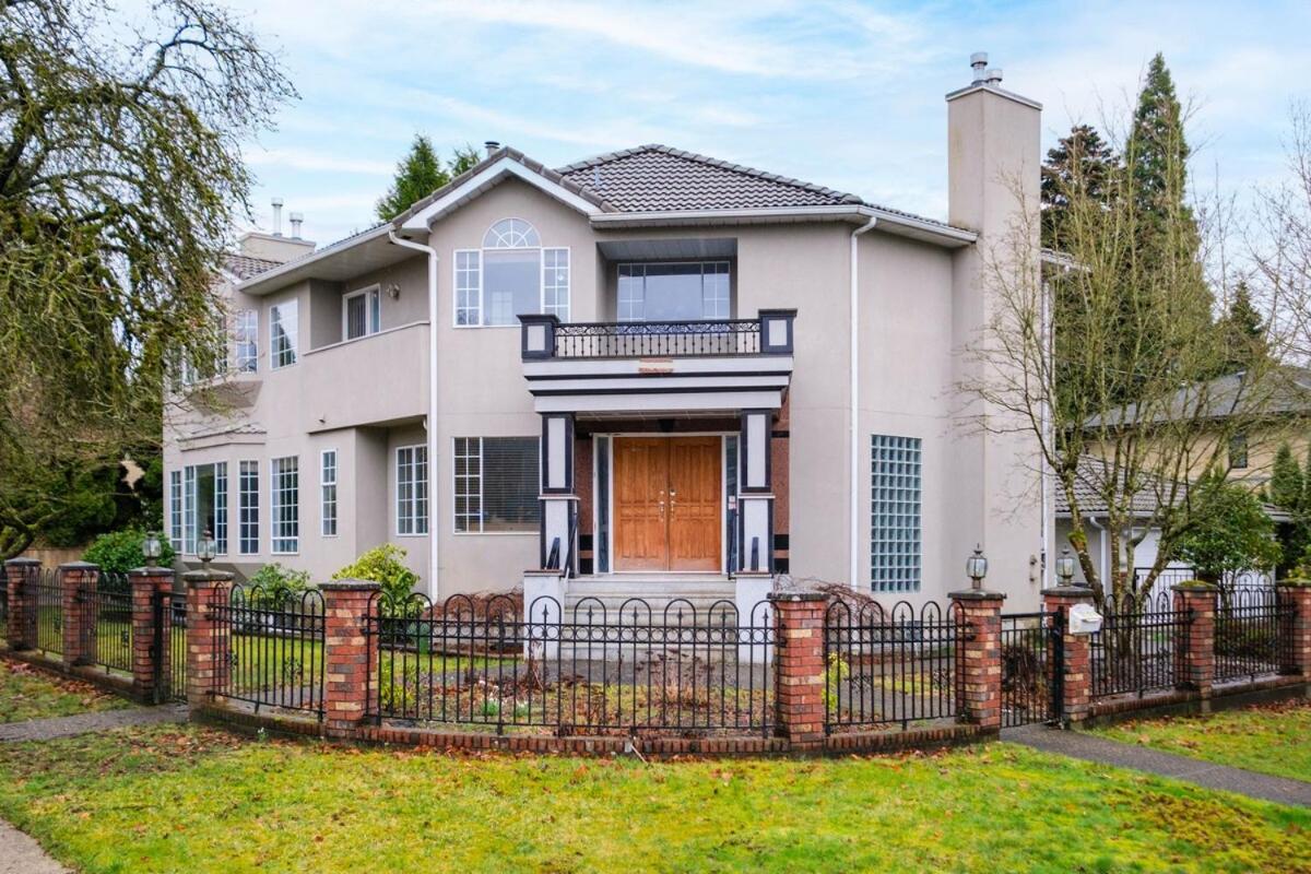 Spacious 4Br W Ensuites Mins To Downtown Yvr Ubc Vancouver Exteriör bild