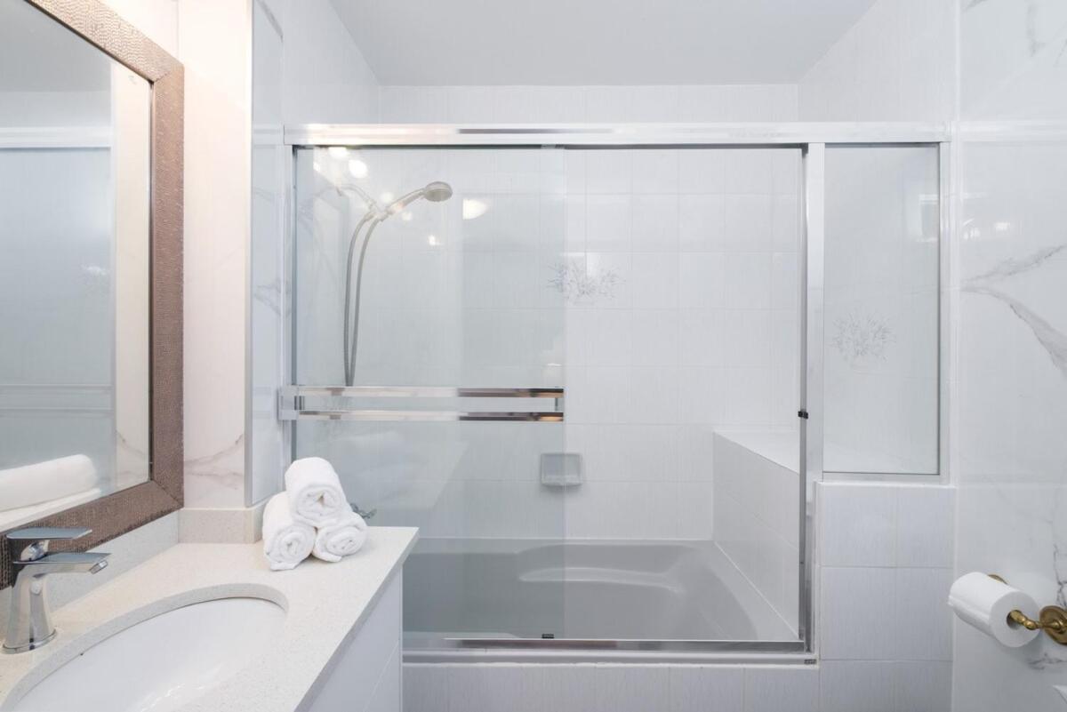 Spacious 4Br W Ensuites Mins To Downtown Yvr Ubc Vancouver Exteriör bild
