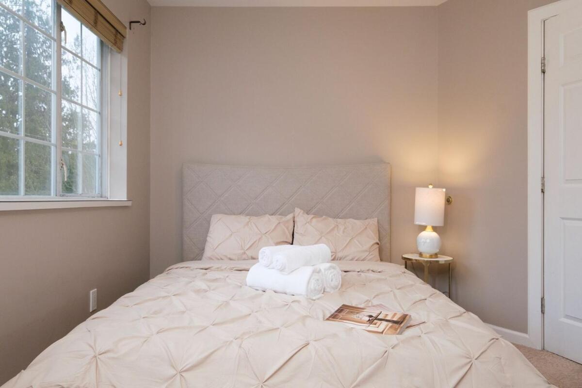 Spacious 4Br W Ensuites Mins To Downtown Yvr Ubc Vancouver Exteriör bild